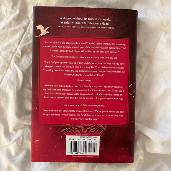 Fourth Wing by Rebecca Yarros Special Holiday Edition with Black Sprayed Edges - Picture 3 of 7